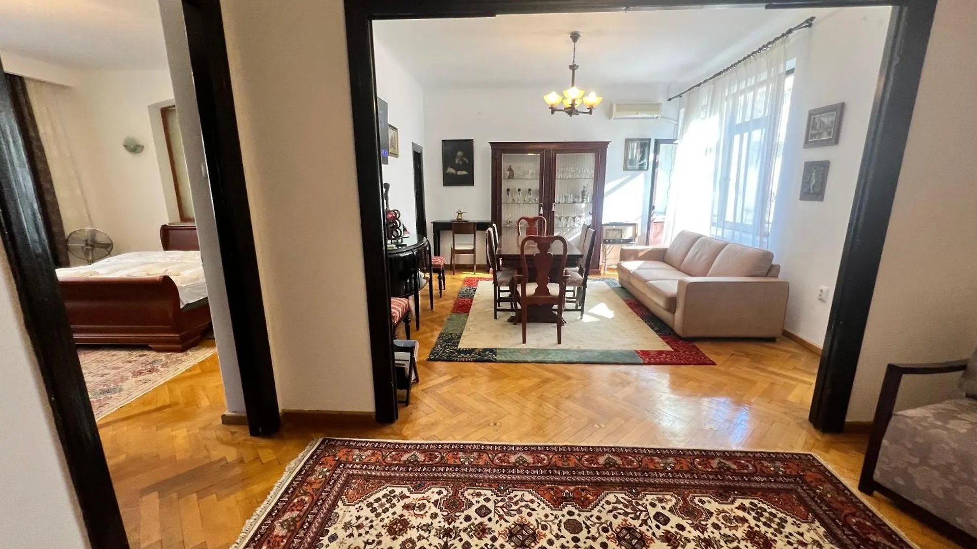 Unique Apartment In The Heart Of The City Bucharest