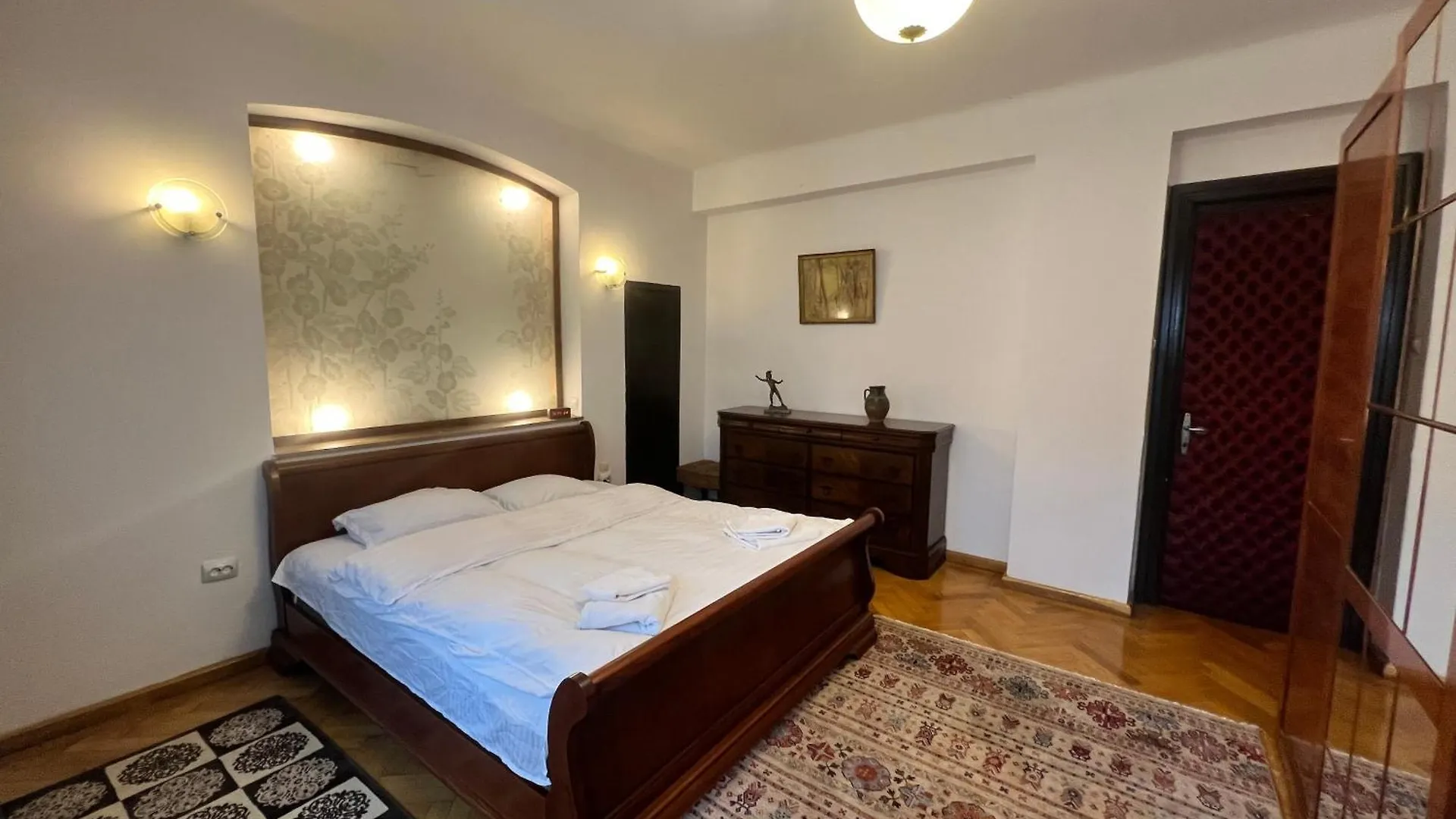 Unique Apartment In The Heart Of The City Bucareste Roménia